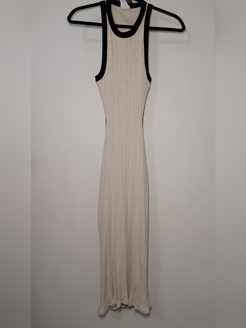 Le Lis Collection Ribbed Bodycon Midi Dress Cream + Black Back Cutout Size M